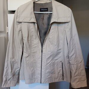 Stylish coat for women